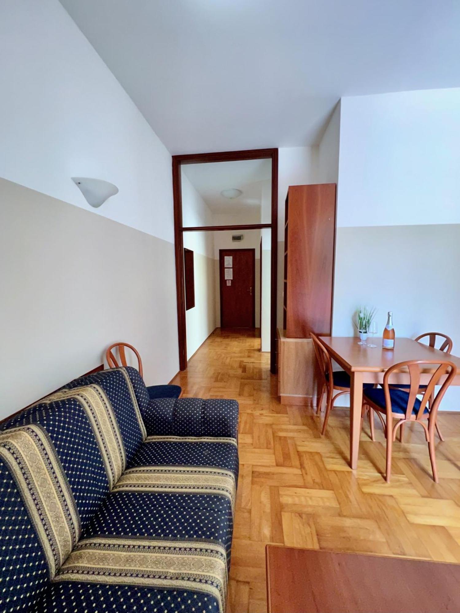 Valdepian Apartman *