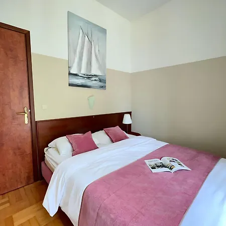 Villa Valdepian Apartments Savudrija Exterior photo
